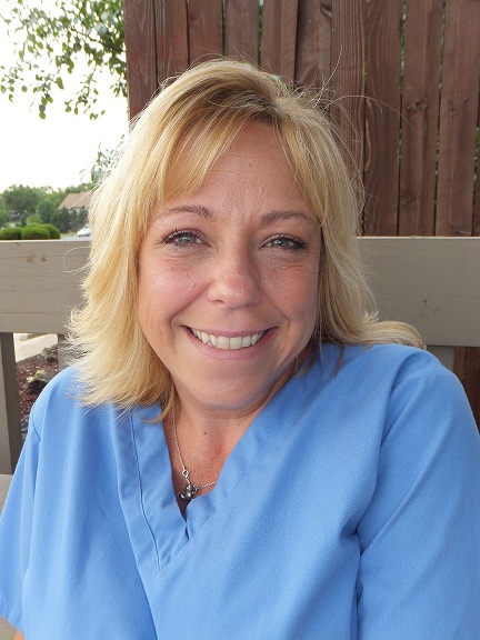 LAURA LYNCH, E.D.D.A (expanded duty dental assistant)